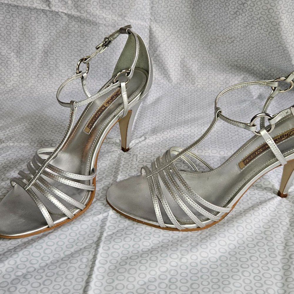Buffalo London silver sandals size 9 with 3.5 inch heels